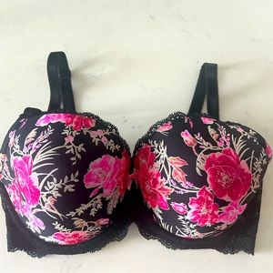 Victoria’s Secret Dream Angel’s lined demi/demi-buste double.